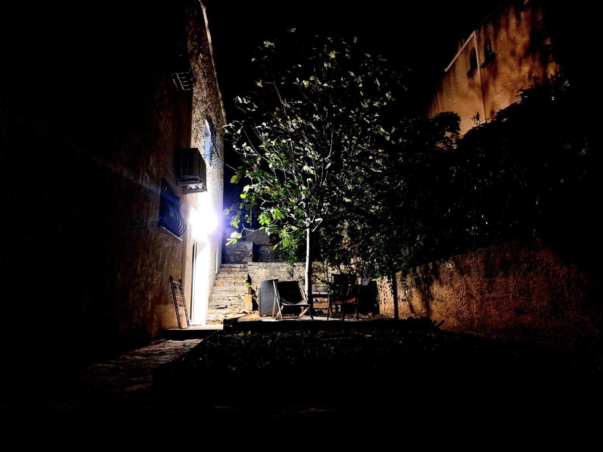 Studio Au Bas Des Cretes En Bas De Villa A La Ciotat Proche De La Mer Et De Marseille Exterior photo